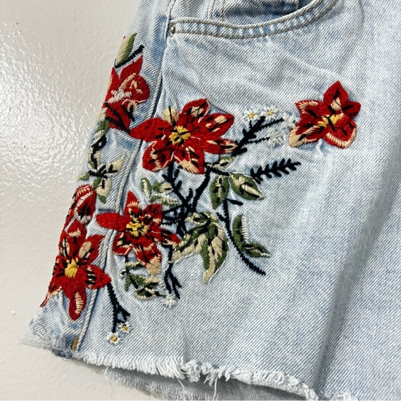 Topshop 4 High Waisted Floral Embroidered Frayed Hem Grunge Y2K Boho Mom Shorts - Picture 2 of 11